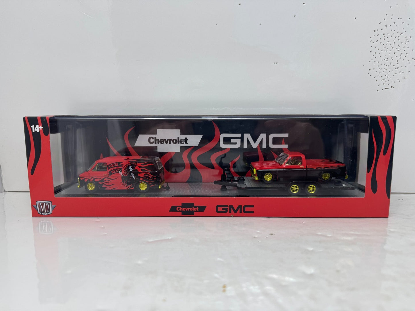M2 Machines 1976 GMC Sierra Grande 15 & 1973 Chevy Van G10 CHASE 1:64 Diecast