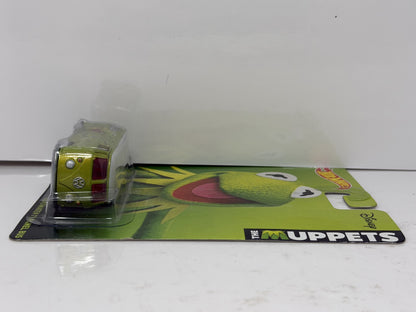 Hot Wheels Disney The Muppets Volkswagen T1 Panel Bus 1:64 Diecast Real Riders