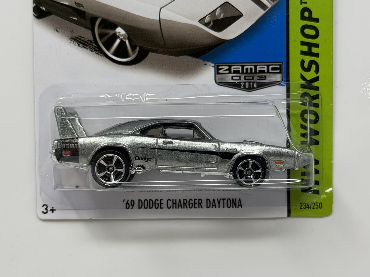 Hot Wheels ZAMAC HW Workshop 1969 Dodge Charger Daytona 1:64 Diecast