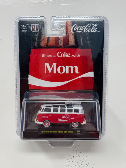 M2 Machines 1959 Volkswagen Microbus Deluxe USA Model Coca-Cola Mom 1:64 Diecast