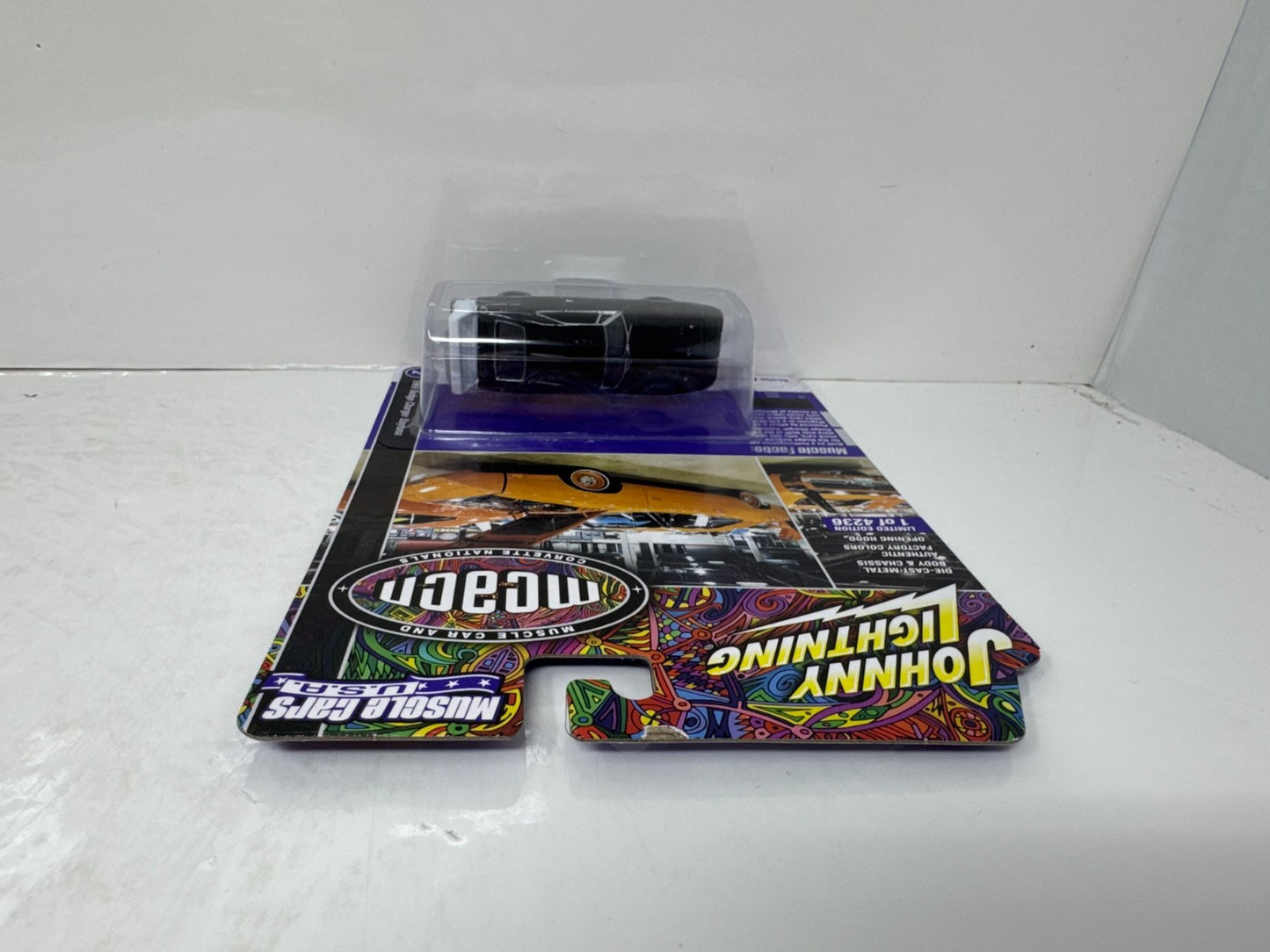 Johnny Lightning MCACN 1969 Dodge Charger Daytona Black 1:64 Diecast