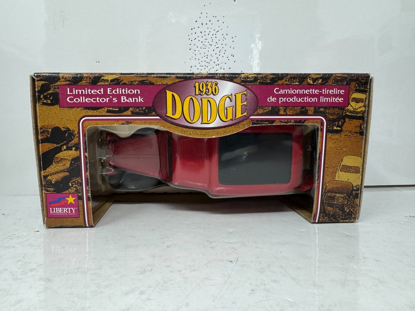 Liberty Classics Canadian Tire 1936 Dodge BANK 1:24 Diecast