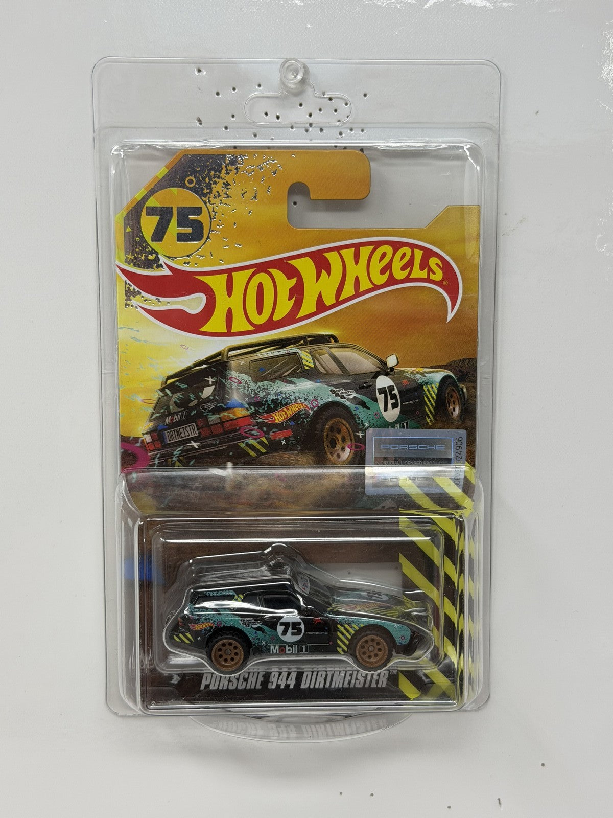 Hot Wheels Porsche 944 Dirtmeister Mobil 1 Mattel Creations 1:64 Diecast