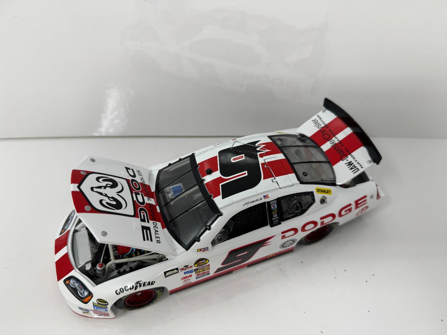 Action NASCAR Kasey Kahne #9 Reverse Pit Cap Car 2005 Dodge Charger 1:24 Diecast