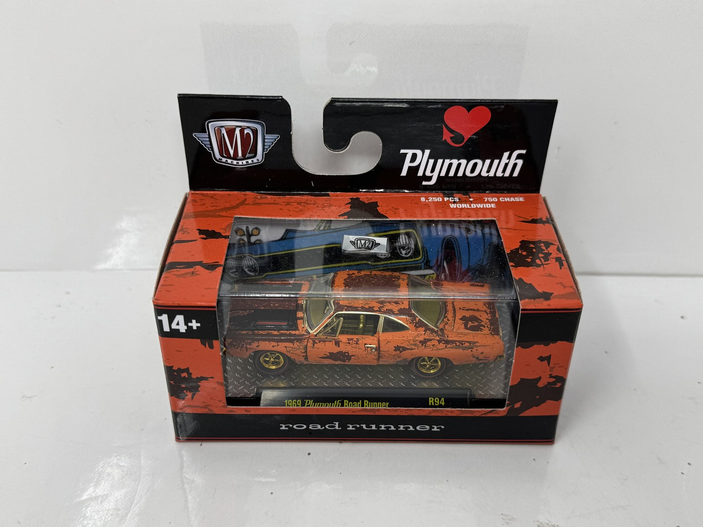 M2 Machines Plymouth 1969 Plymouth Road Runner CHASE 1:64 Diecast