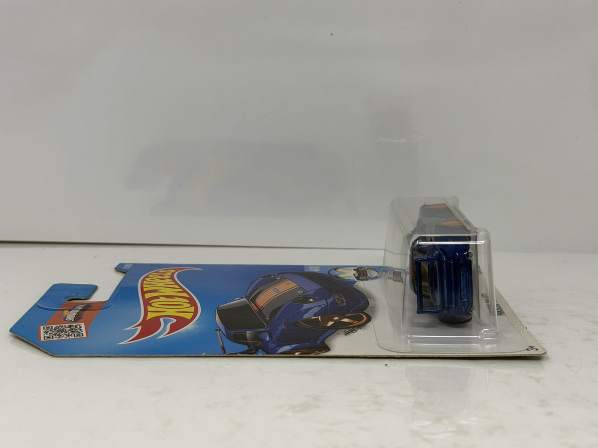 Hot Wheels Super Treasure Hunt Porsche 993 GT2 HW Showroom 1:64 Diecast STH