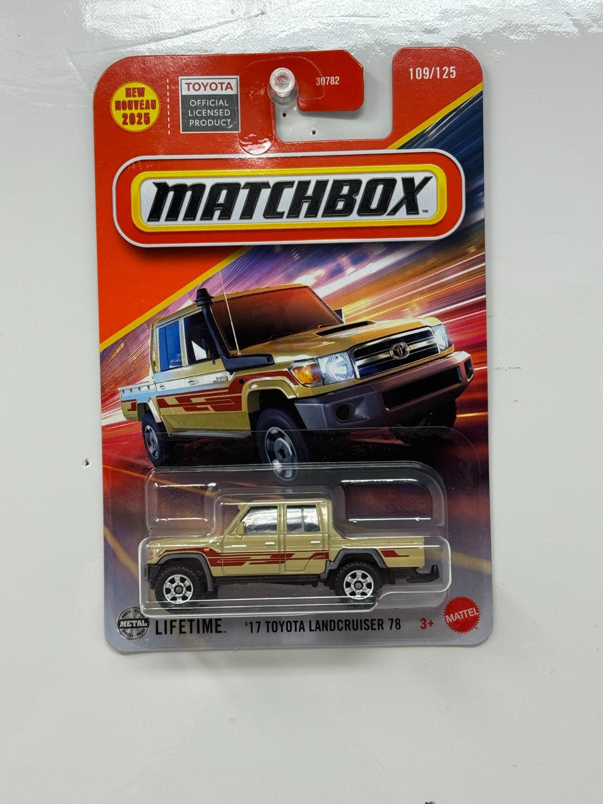 Matchbox 2017 Toyota Land Cruiser 78 1:64 Diecast