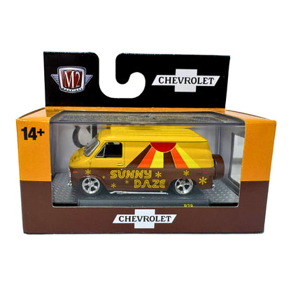 M2 Machines 1971 Chevrolet Van G10 Sunny Daze Custom Van 1:64 Diecast