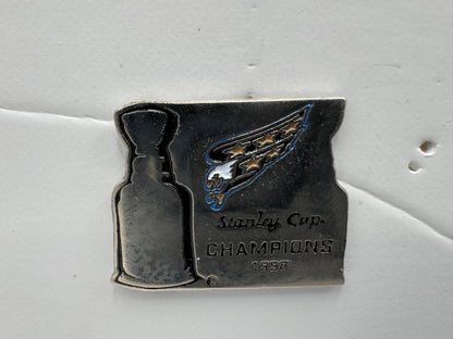 Washington Capitals Stanley Cup Champions 1998 NHL Hockey Lapel Pin