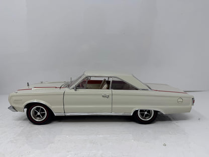 Highway 61 1967 Plymouth GTX 1:18 Diecast