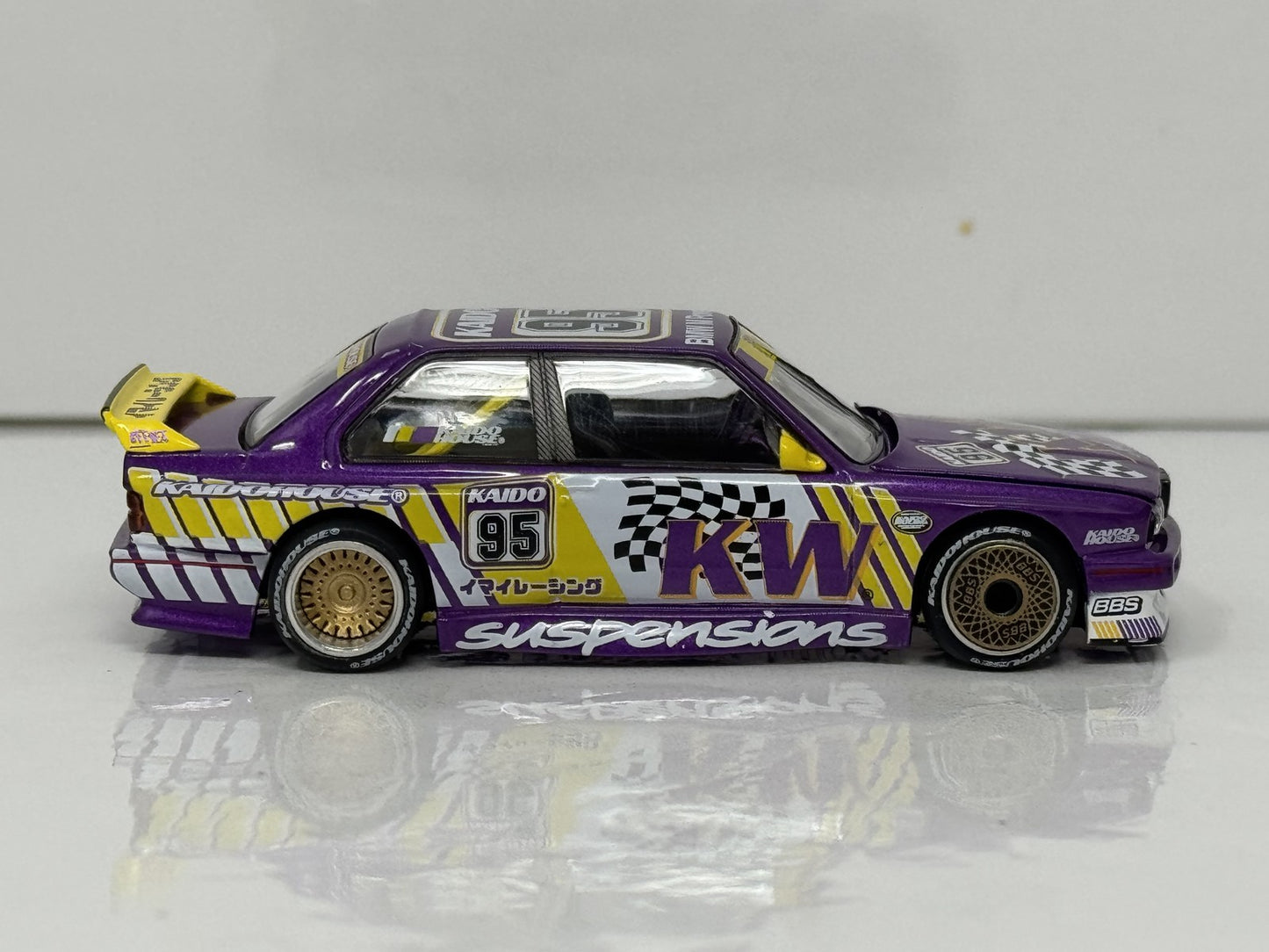 Kaido House BMW E30 M3 Kaido KW V1 1:64 Diecast Purple