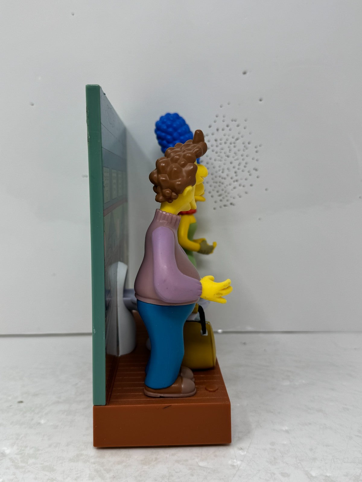 Simpsons World of Springfield Barney's Bowl-A-Rama Playmates Playset Diorama