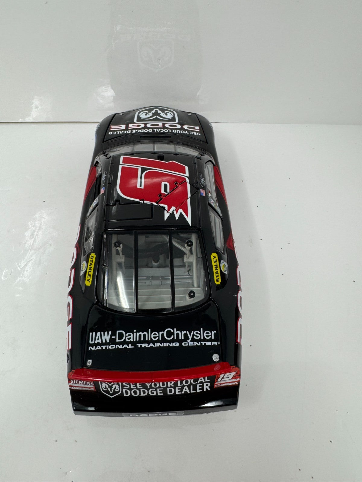 Action NASCAR Jeremy Mayfield #19 Reverse Paint 2005 Dodge Charger 1:24 Diecast