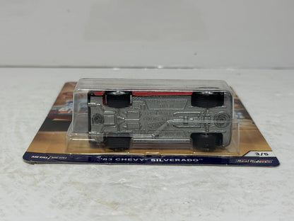 Hot Wheels Premium Shop Trucks 1983 Chevy Silverado 1:64 Diecast