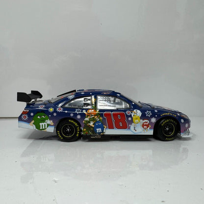 Action NASCAR #18 Kyle Busch M&M's Holiday 2008 Camry 1:24 Diecast SERIAL #118