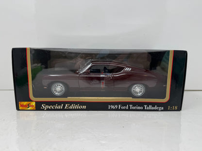 Maisto 1969 Ford Torino Talladega Special Edition 1:18 Diecast