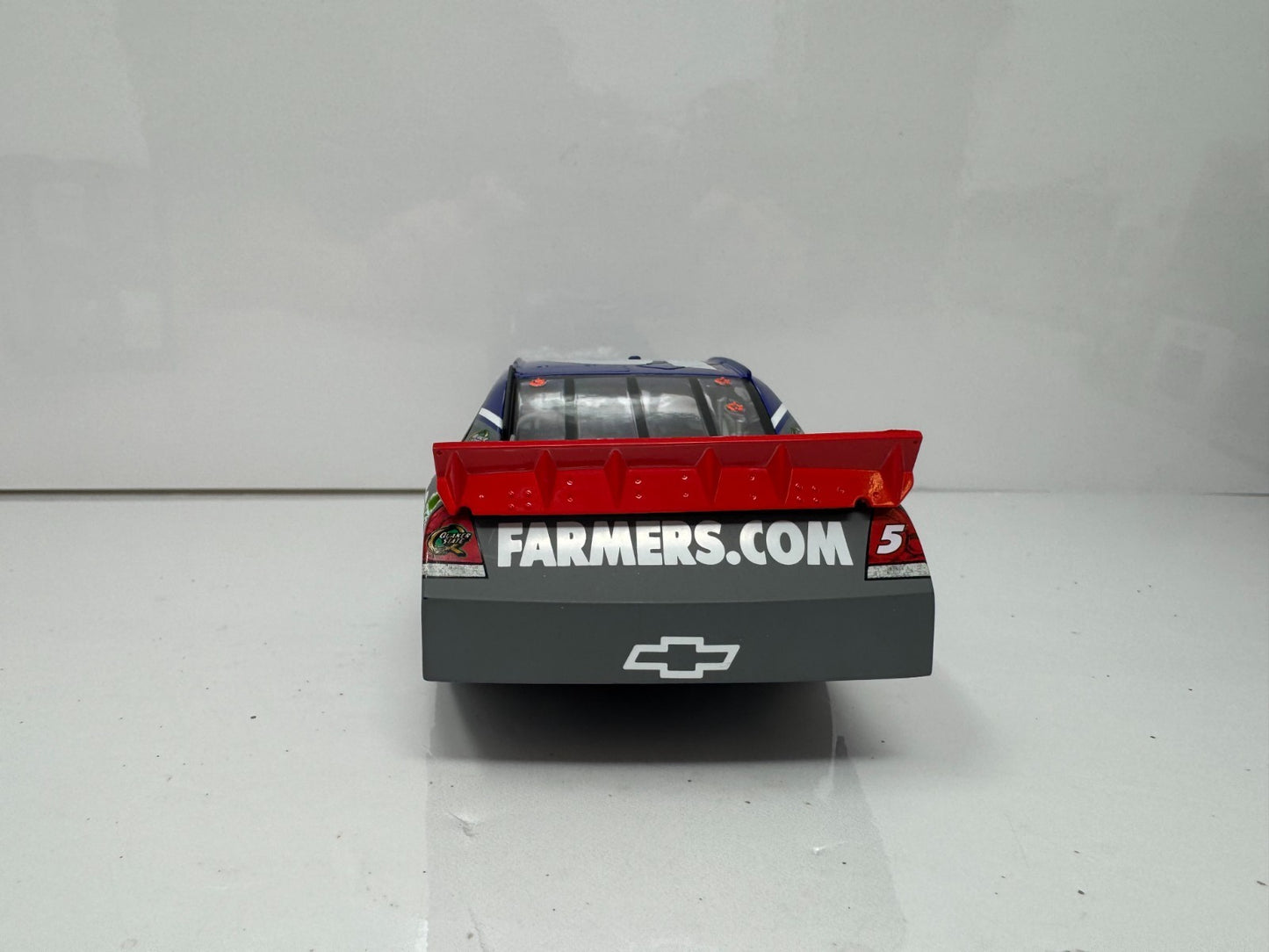 Lionel NASCAR Kasey Kahne #5 Farmers Insurance 2012 Chevy Impala 1:24 Diecast