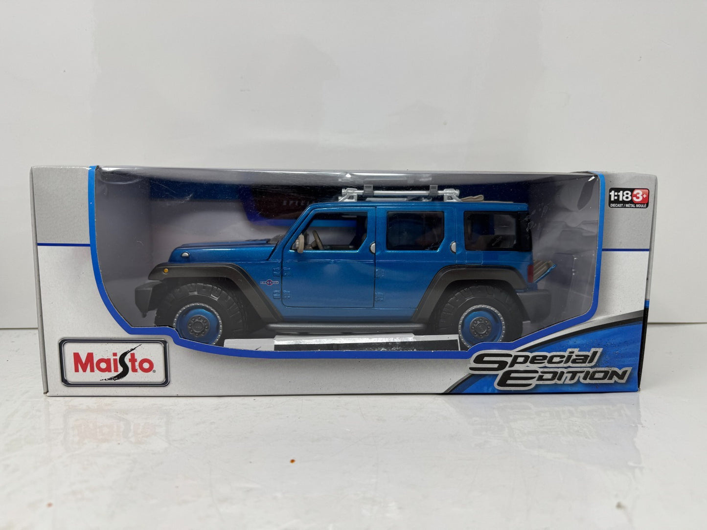 Maisto Jeep Rescue Concept Blue Special Edition 1:18 Diecast