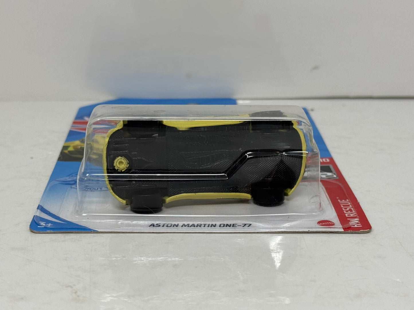 Hot Wheels Rescue Aston Martin One-77 1:64 Diecast Yellow