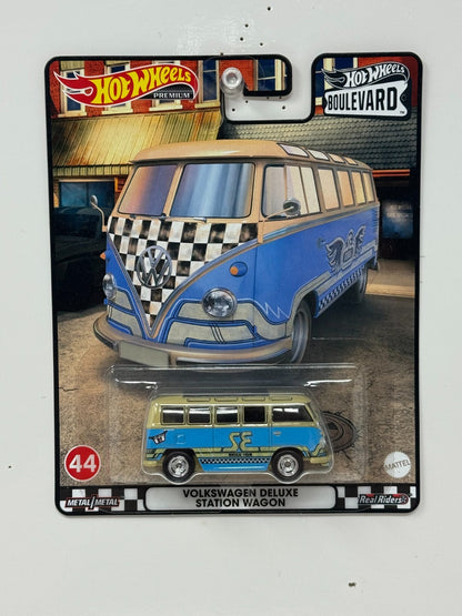 Hot Wheels Premium Boulevard #44 Volkswagen Deluxe Station Wagon 1:64 Diecast
