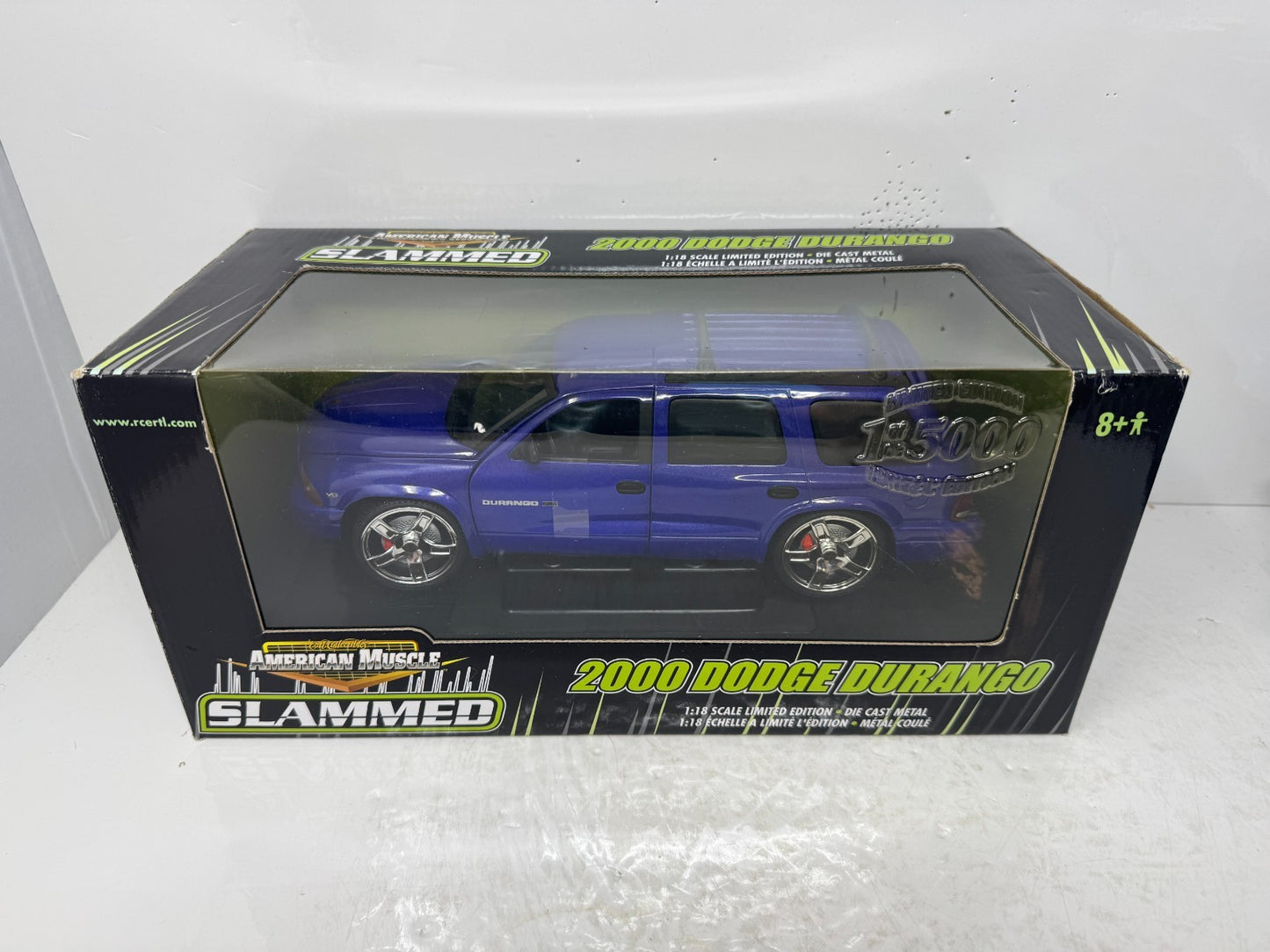 Ertl American Muscle Slammed 2000 Dodge Durango 1:18 Diecast