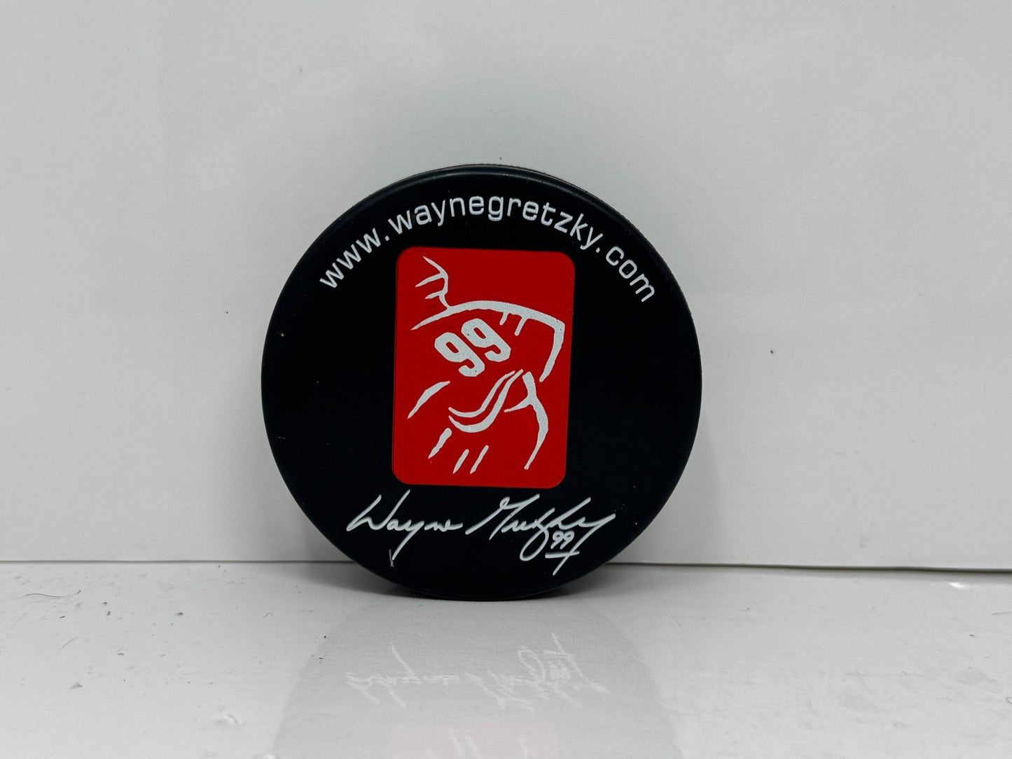 Wayne Gretzky #99 Official Logo Collectible Pepsi Hockey Puck