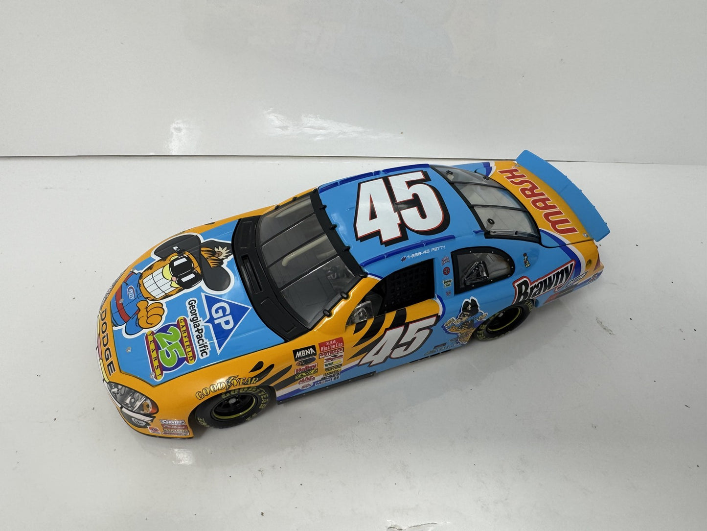 Action Nascar Kyle Petty #45 Georgia Pacific Garfield 2003 Intrepid 1:24 Diecast
