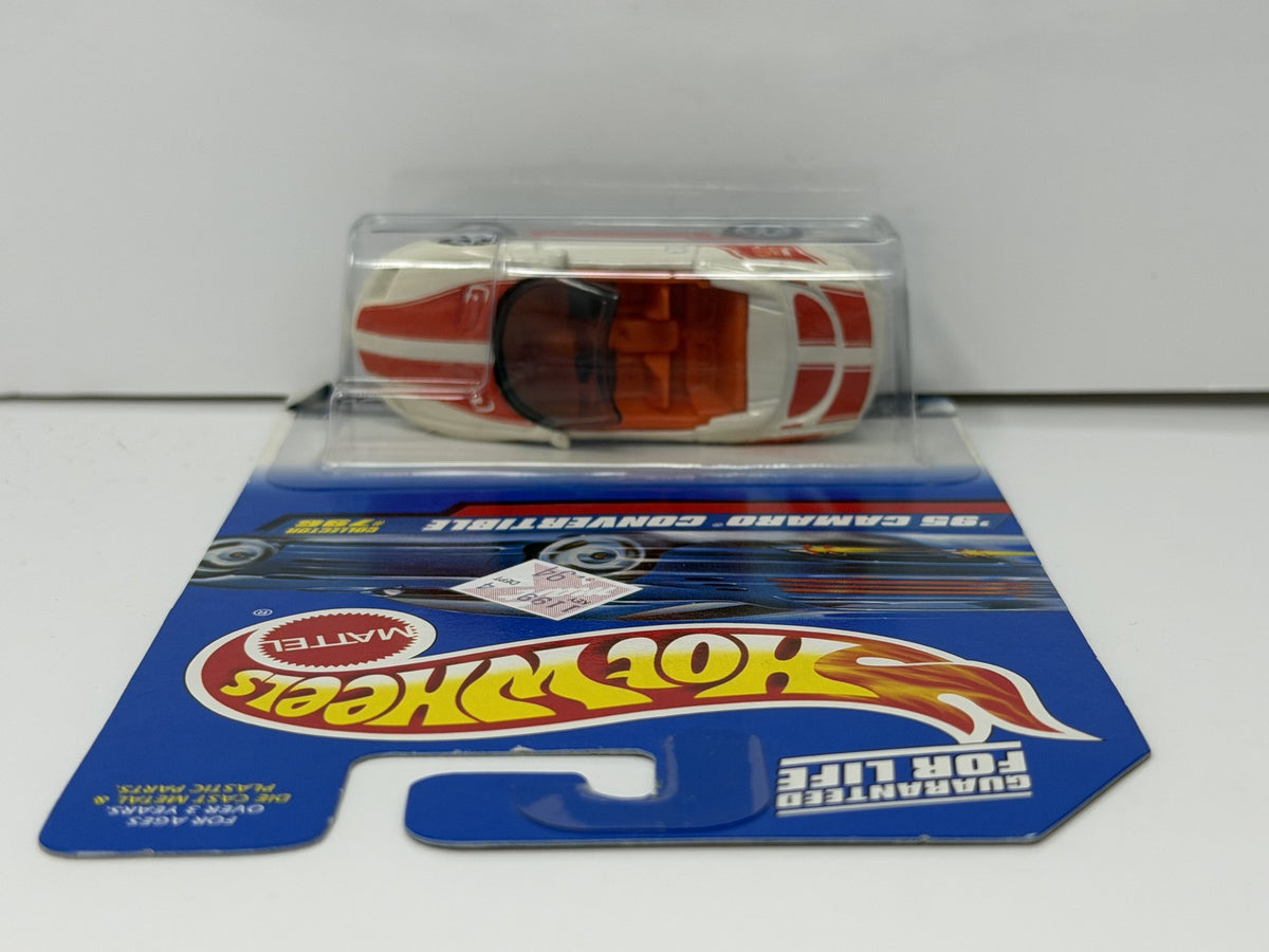 Hot Wheels 1995 Chevrolet Camaro Convertible Collector #796 1:64 Diecast White