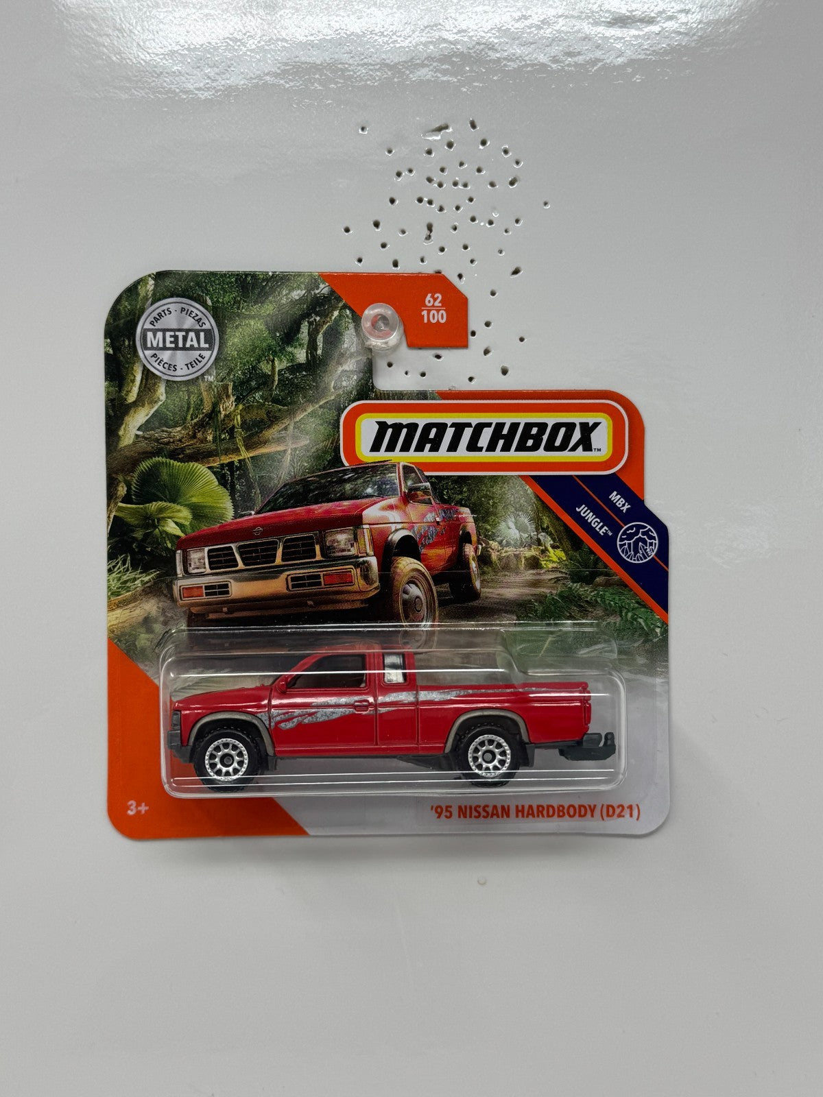 Matchbox MBX Jungle 1995 Nissan Hardbody (D21) 1:64 Diecast Short Card