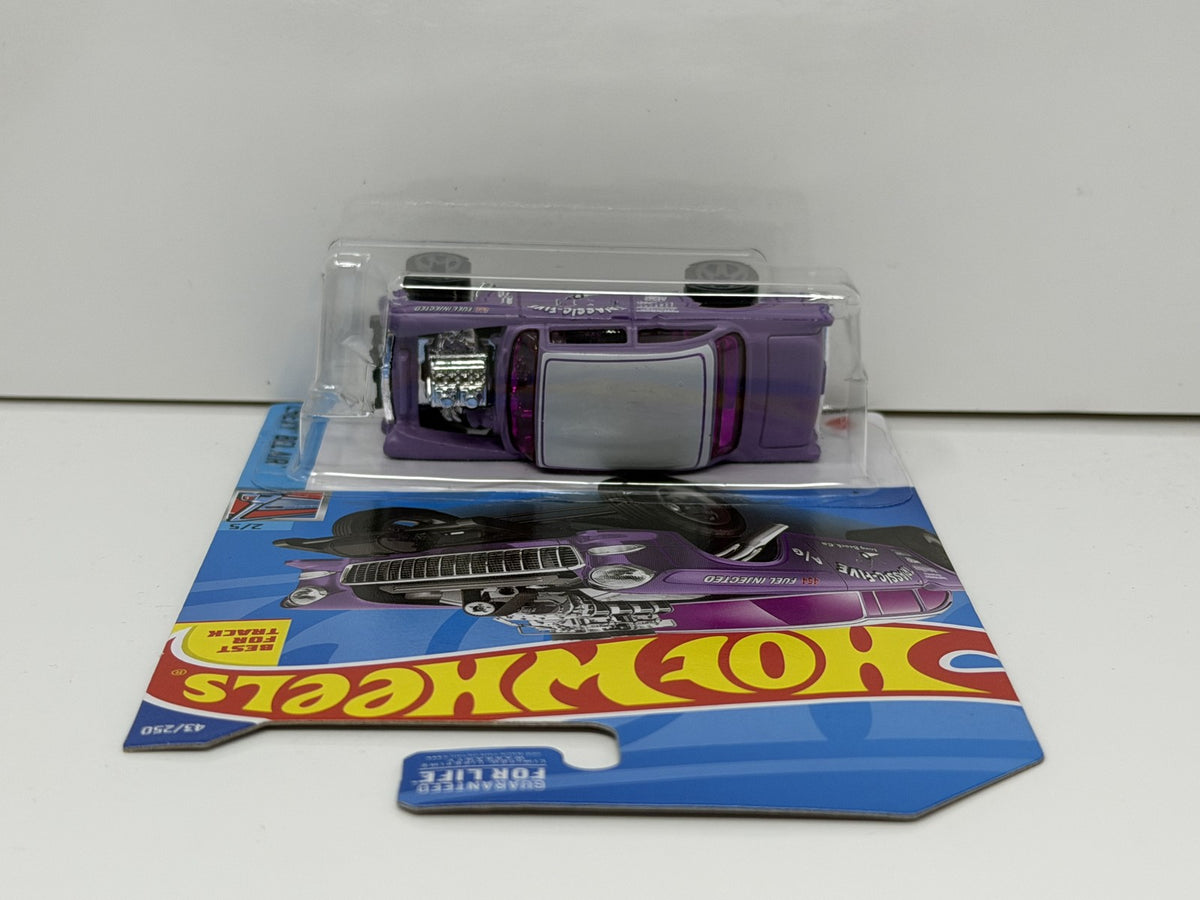 Hot Wheels Chevy Bel Air 1955 Chevy Bel Air Gasser Purple 1:64 Diecast U.S. Card