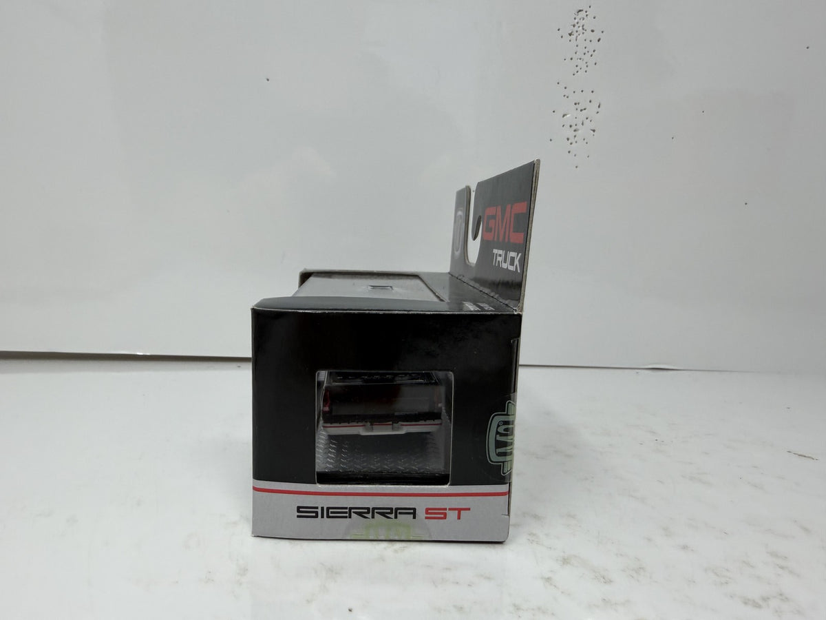 M2 Machines GMC 1990 GMC Sierra GT Truck 1:64 Diecast