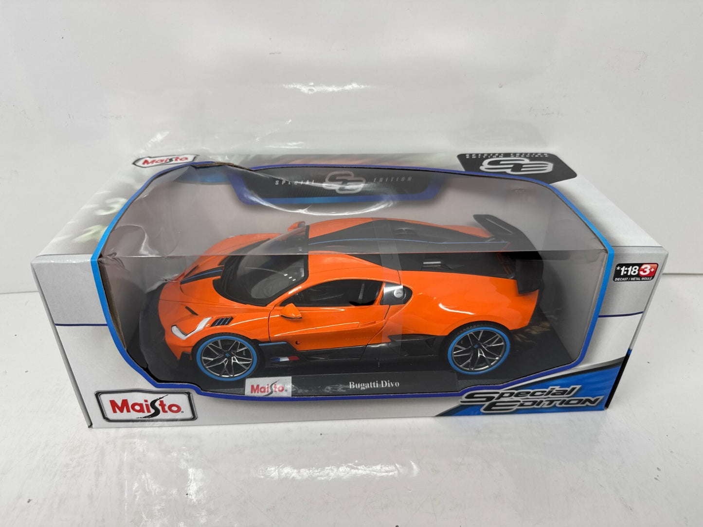 Maisto Bugatti Divo Special Edition 1:18 Diecast