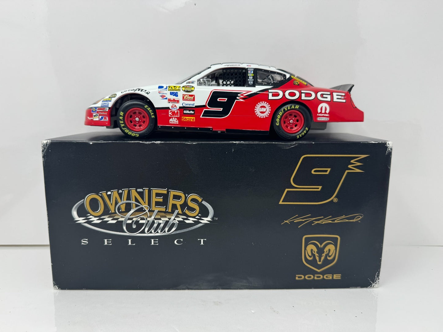 Action NASCAR Kasey Kahne #9 Owners Club Select 2007 Dodge Charger 1:24 Diecast