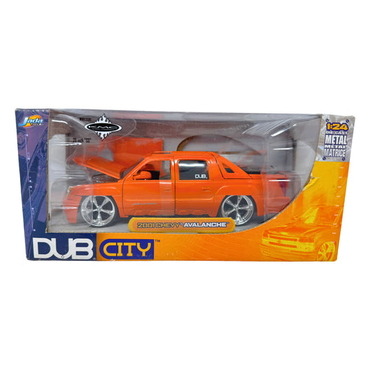 Jada Dub City 2001 Chevy Avalanche 1:24 Diecast KMC Wheels 20 Inch SS Rims