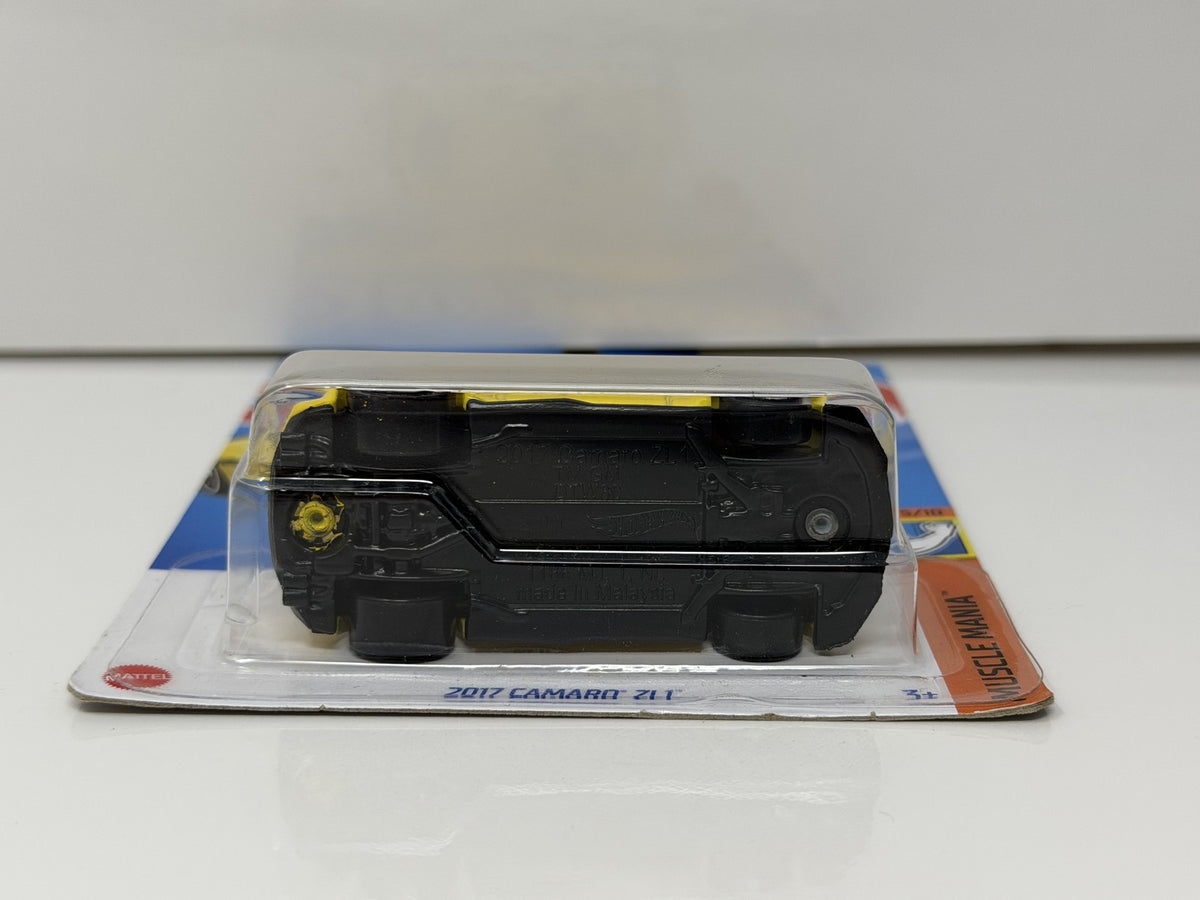 Hot Wheels Muscle Mania 2017 Chevrolet Camaro ZL1 1:64 Diecast Yellow