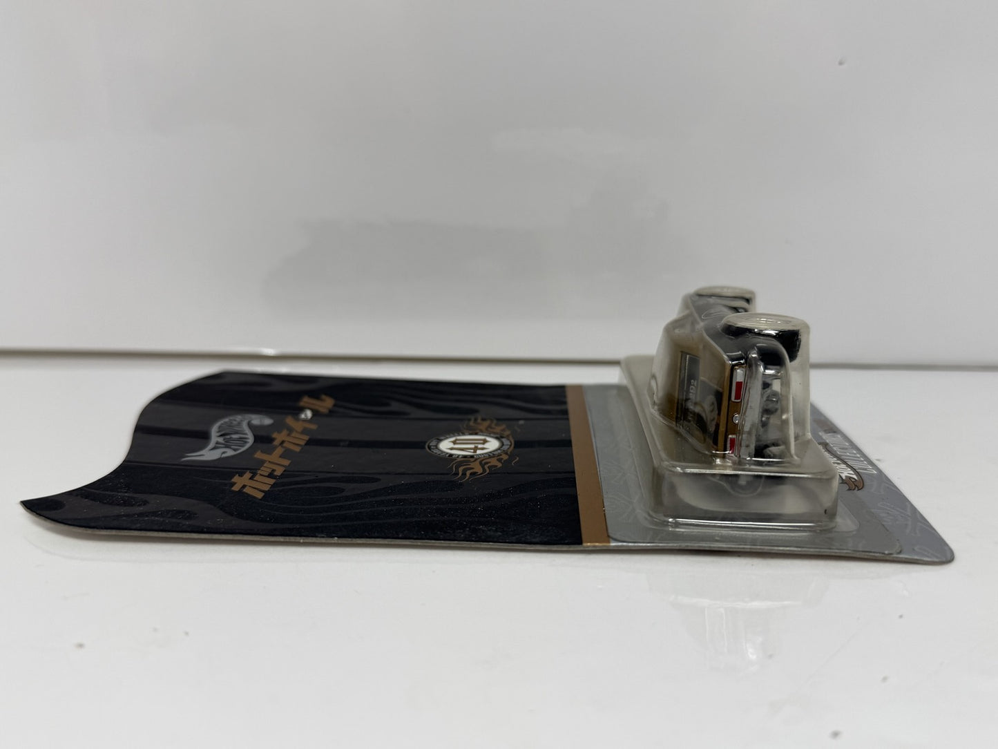 Hot Wheels 2008 Japan Custom Car Show 1967 Chevrolet Camaro 1:64 Diecast #2449