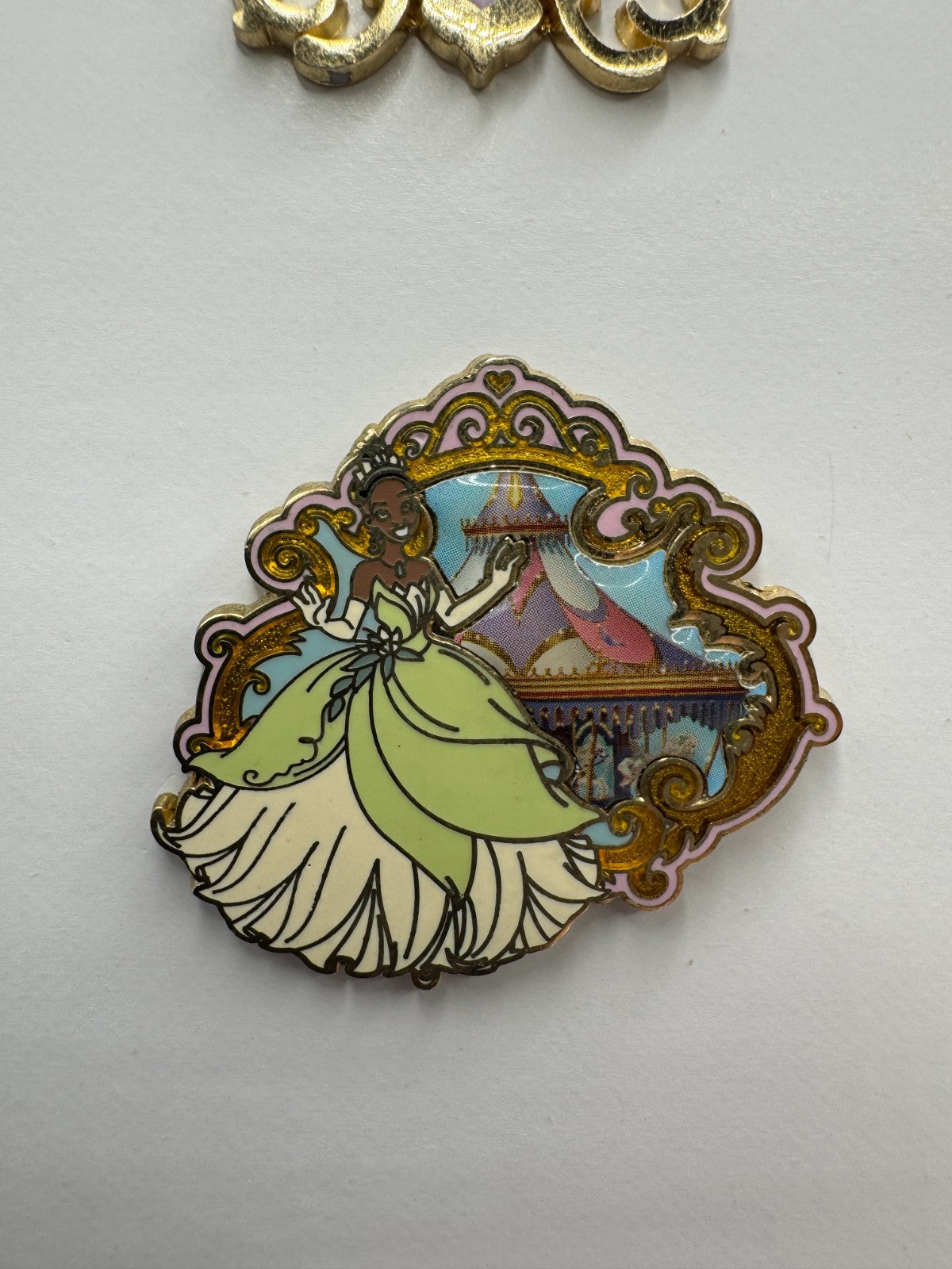 Disney Princess Tiana Carousel Starter Set Princess and the Frog Trading Pin DC1