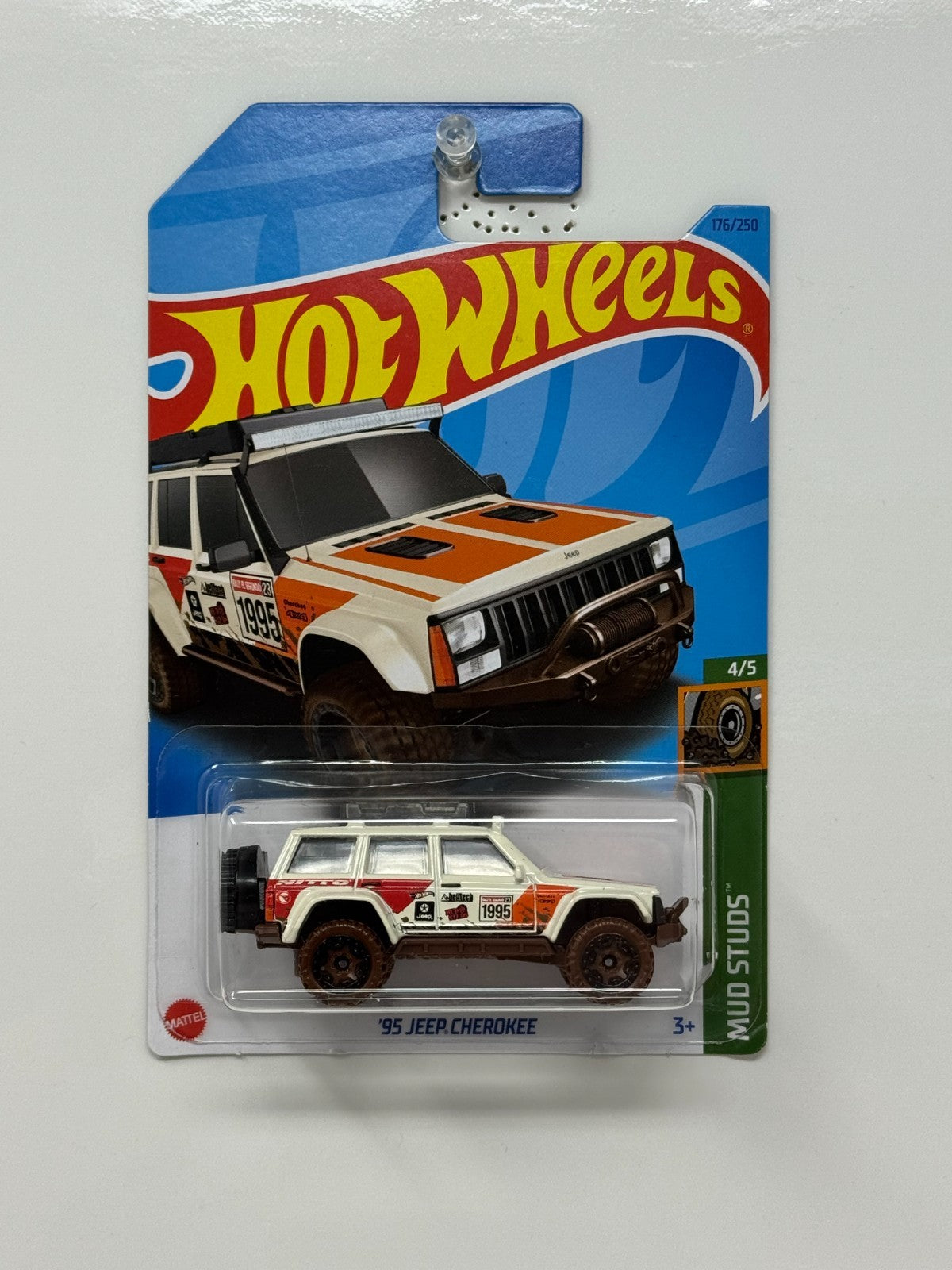 Hot Wheels Treasure Hunt Mud Studs 1995 Jeep Cherokee 1:64 Diecast