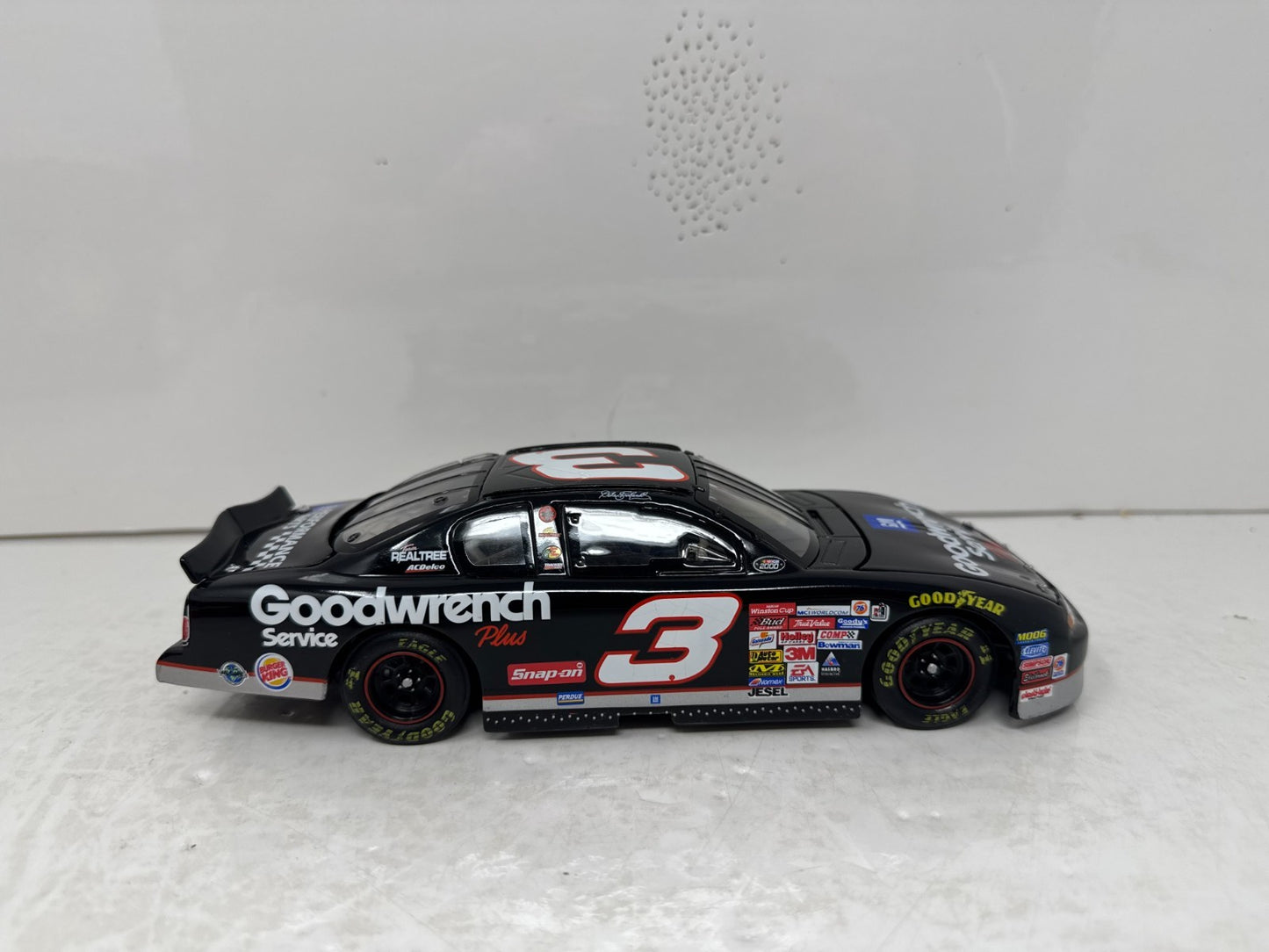 Action Nascar #3 Dale Earnhardt GM Goodwrench 2000 Monte Carlo 1:24 Diecast