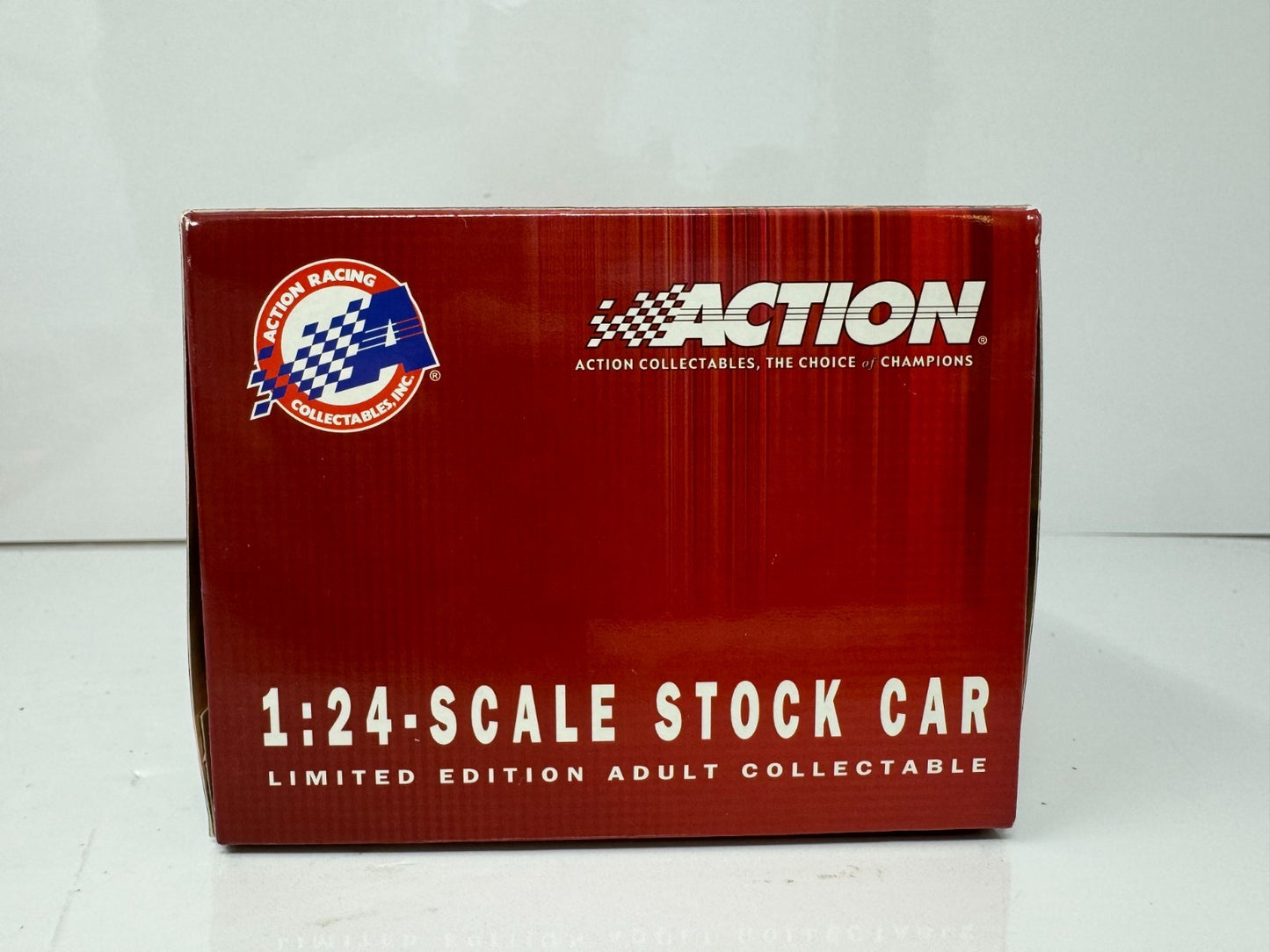 Action NASCAR Jeremy Mayfield #19 Dodge Dealers 2004 Dodge Intrepid 1:24 Diecast
