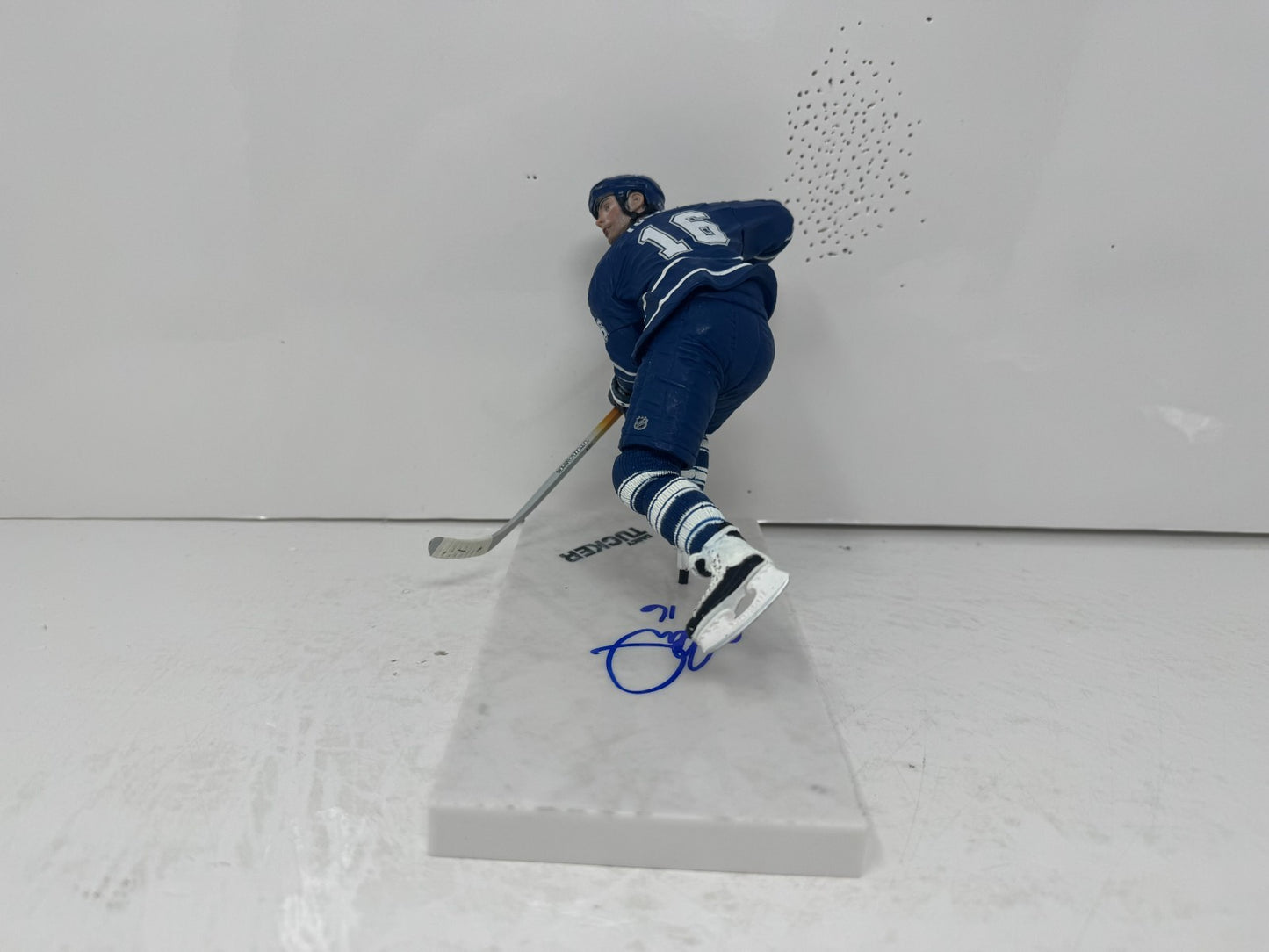 McFarlane NHL Darcy Tucker Toronto Maple Leafs Figure Auto Signed