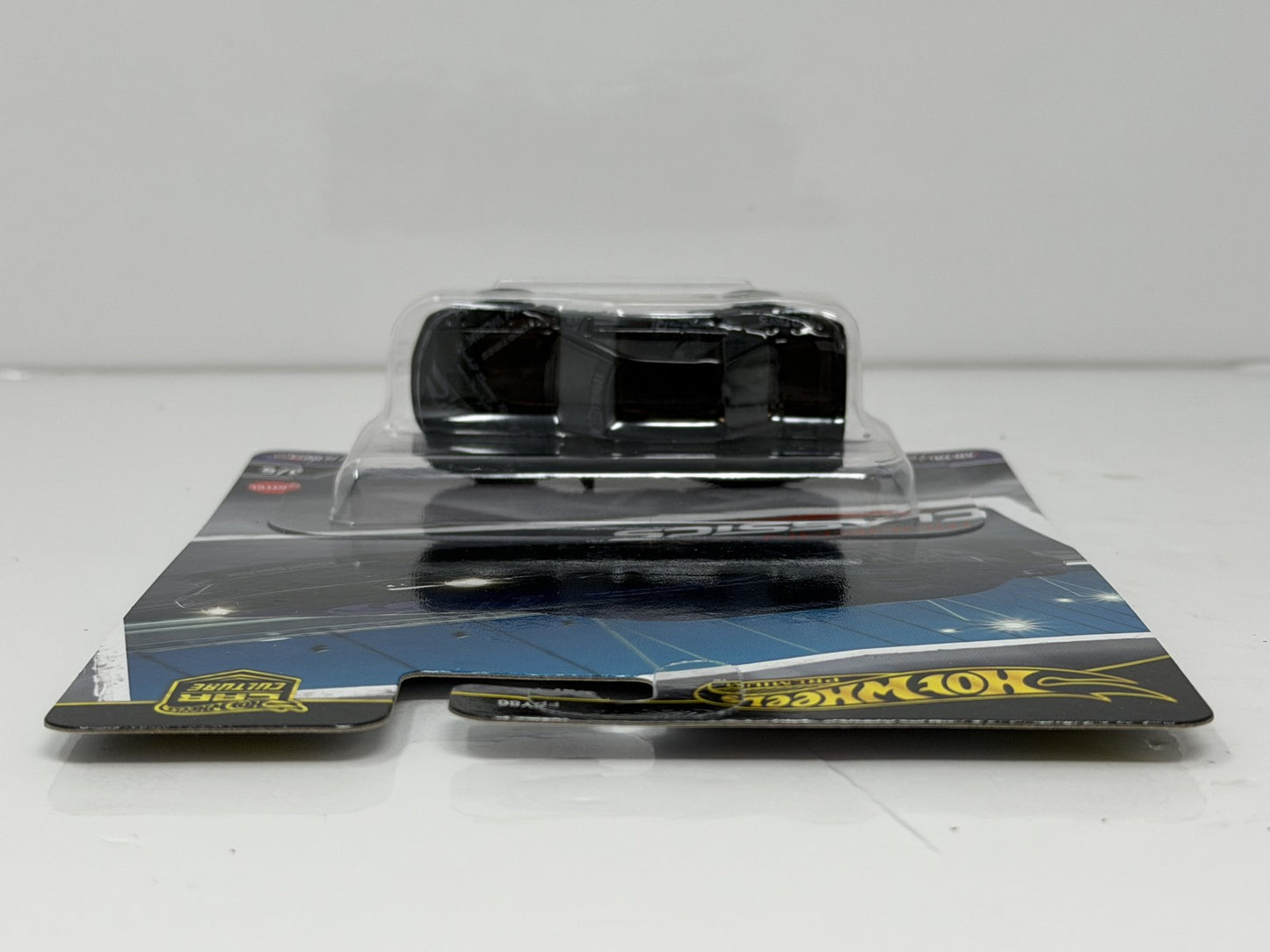 Hot Wheels Premium Modern Classics Nissan Skyline GT-R R32 CHASE 1:64 Diecast