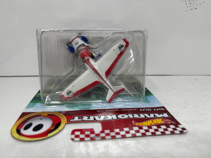 Hot Wheels Mario Kart Shy Guy B-Dasher + Plane Glider 1:64 Diecast
