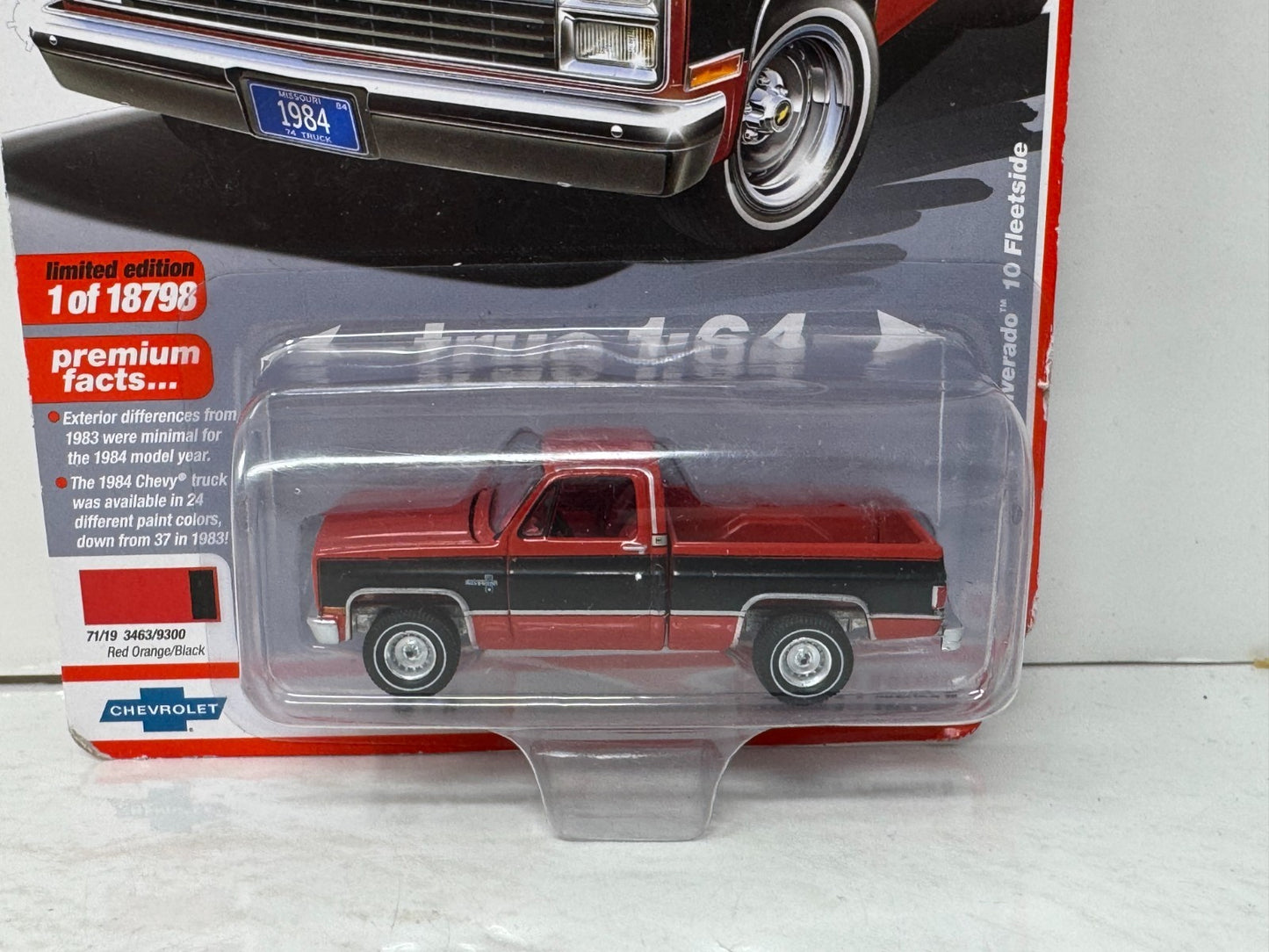 Auto World Muscle Trucks 1984 Chevy Silverado 10 Fleet Side 1:64 Diecast