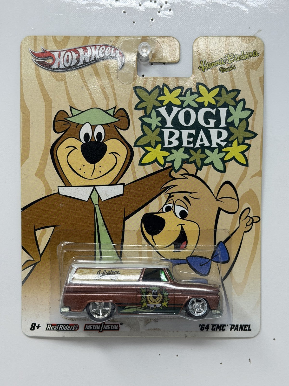 Hot Wheels Yogi Bear 1964 GMC Panel 1:64 Diecast Real Riders