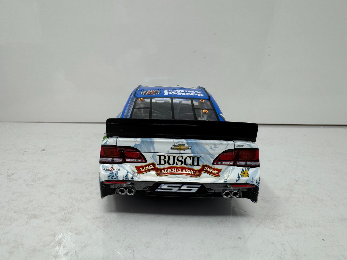 Lionel Racing Nascar #4 Kevin Harvick Busch Beer 2016 Chevy SS 1:24 Diecast