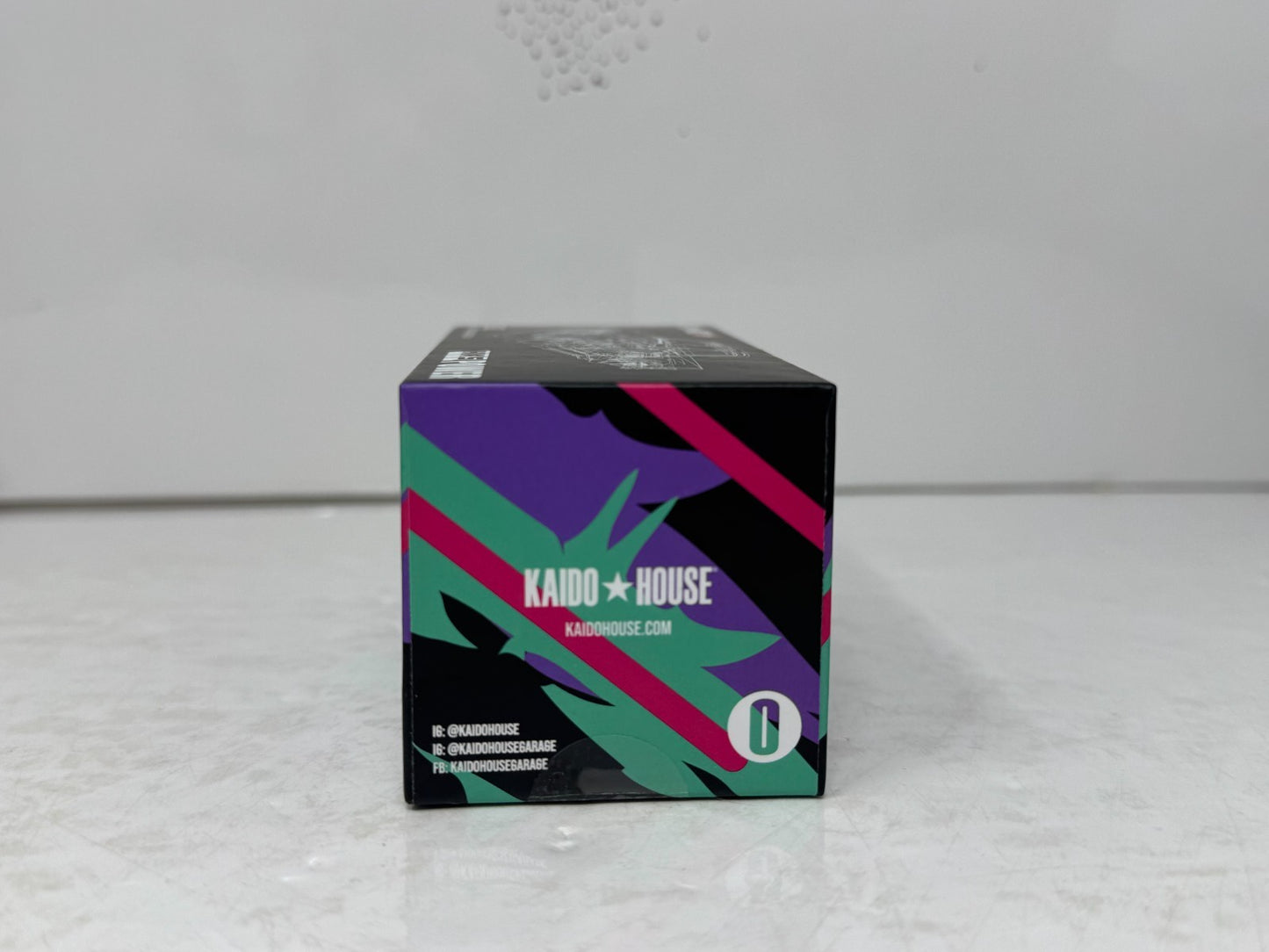 Kaido House Mini GT Chevrolet Silverado Kaido HKS V1 1:64 Diecast