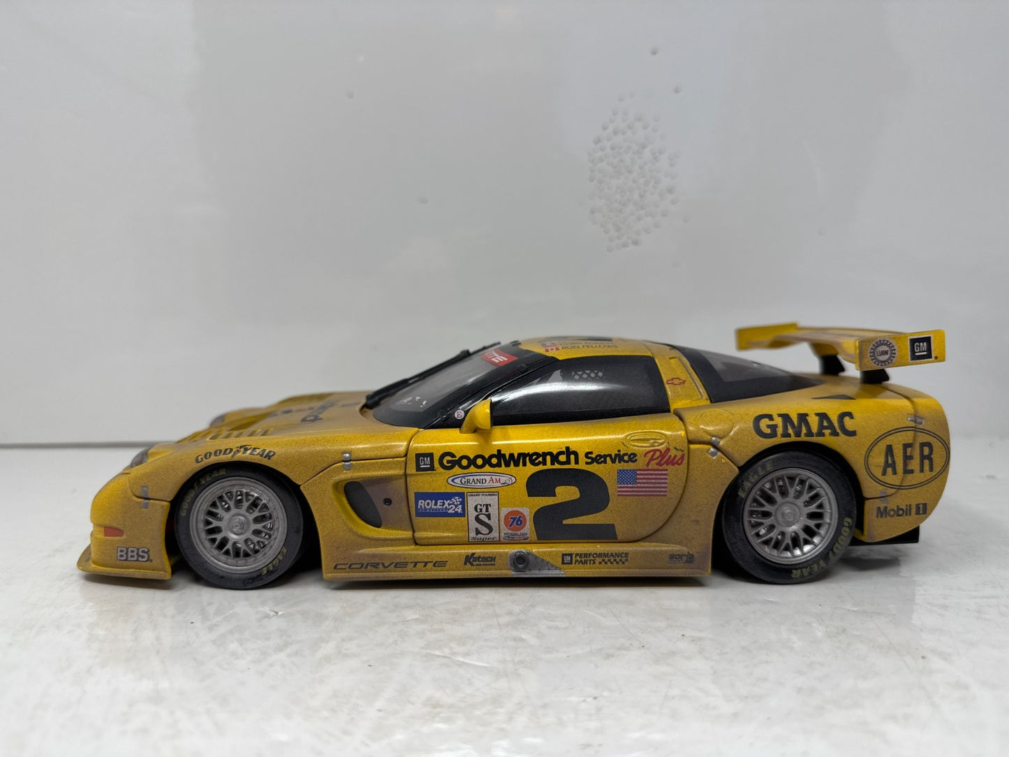 Action Racing #2 Ron Fellows GM 2001 Corvette C5R RACED VERSION 1:18 Diecast