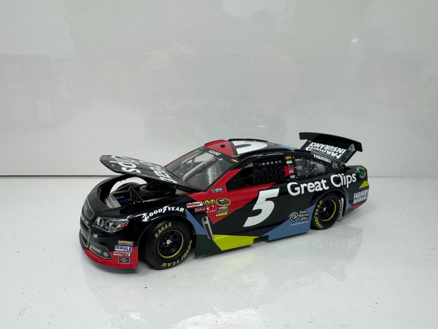 Lionel NASCAR Kasey Kahne #5 Great Clips 2013 Chevrolet SS 1:24 Diecast
