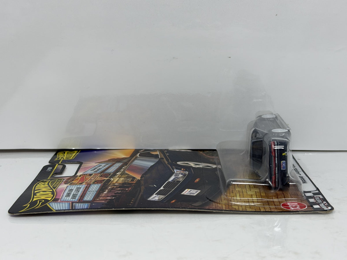 Hot Wheels Premium Boulevard #137 Nissan Laurel C33 1:64 Diecast